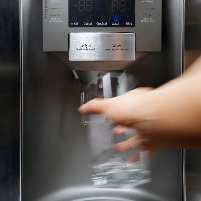 Ice maker doesn’t make ice